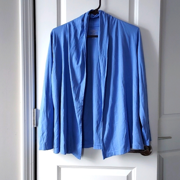 L.L. Bean Sweaters - L.L.Bean long sleeve cartigan blue m-pet